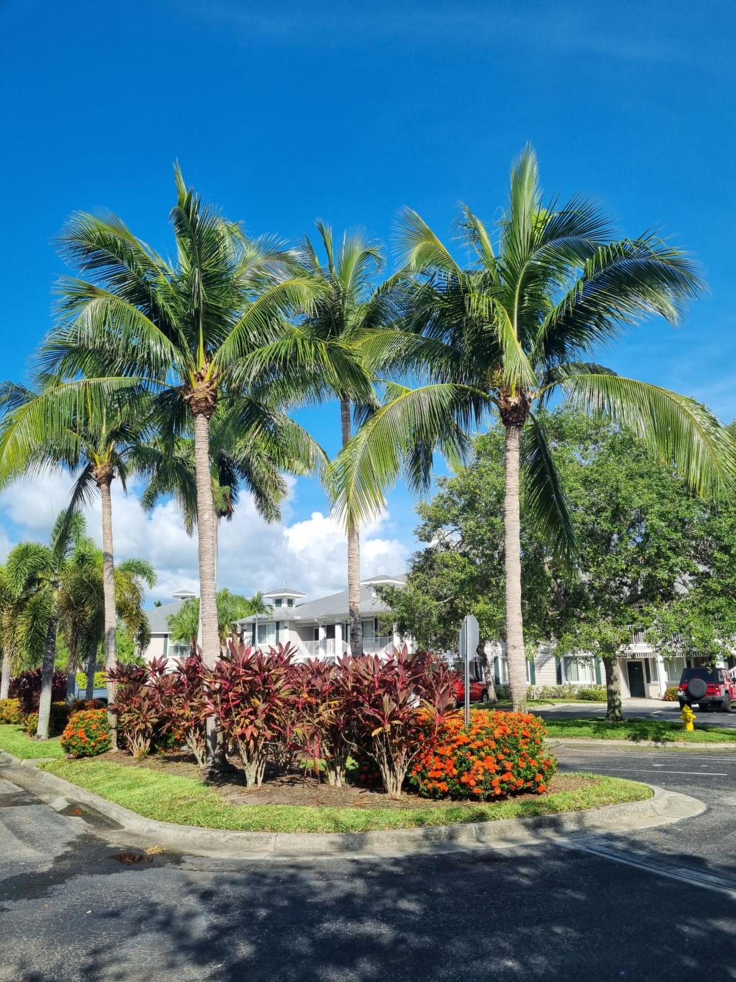 Stunning 2-Bedroom Plus Den Condo In Greenlinks Resort Naples Exterior foto