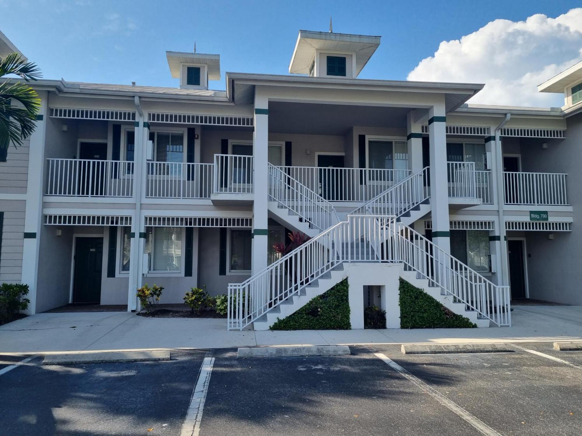 Stunning 2-Bedroom Plus Den Condo In Greenlinks Resort Naples Exterior foto